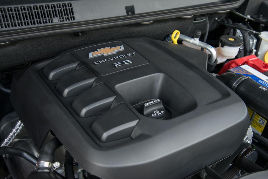 Моторный отсек Chevrolet S10 Midnight Double Cab 2018 года  (фото 16 из 20)